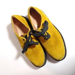Two thousand never oxfords suede leather vibram sole Mens 6 Womens Size 8